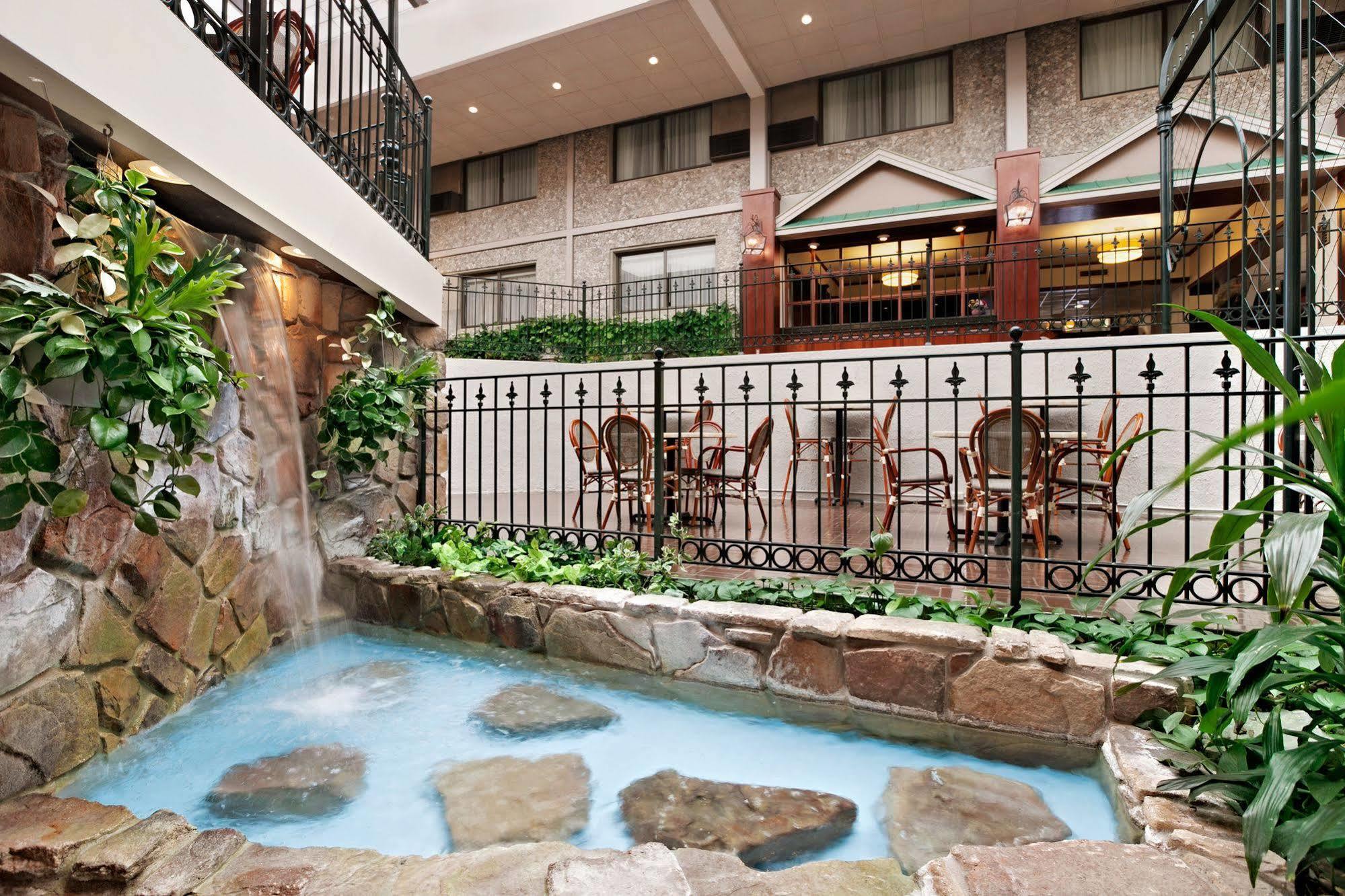 Days Inn By Wyndham Penn State State College Εξωτερικό φωτογραφία
